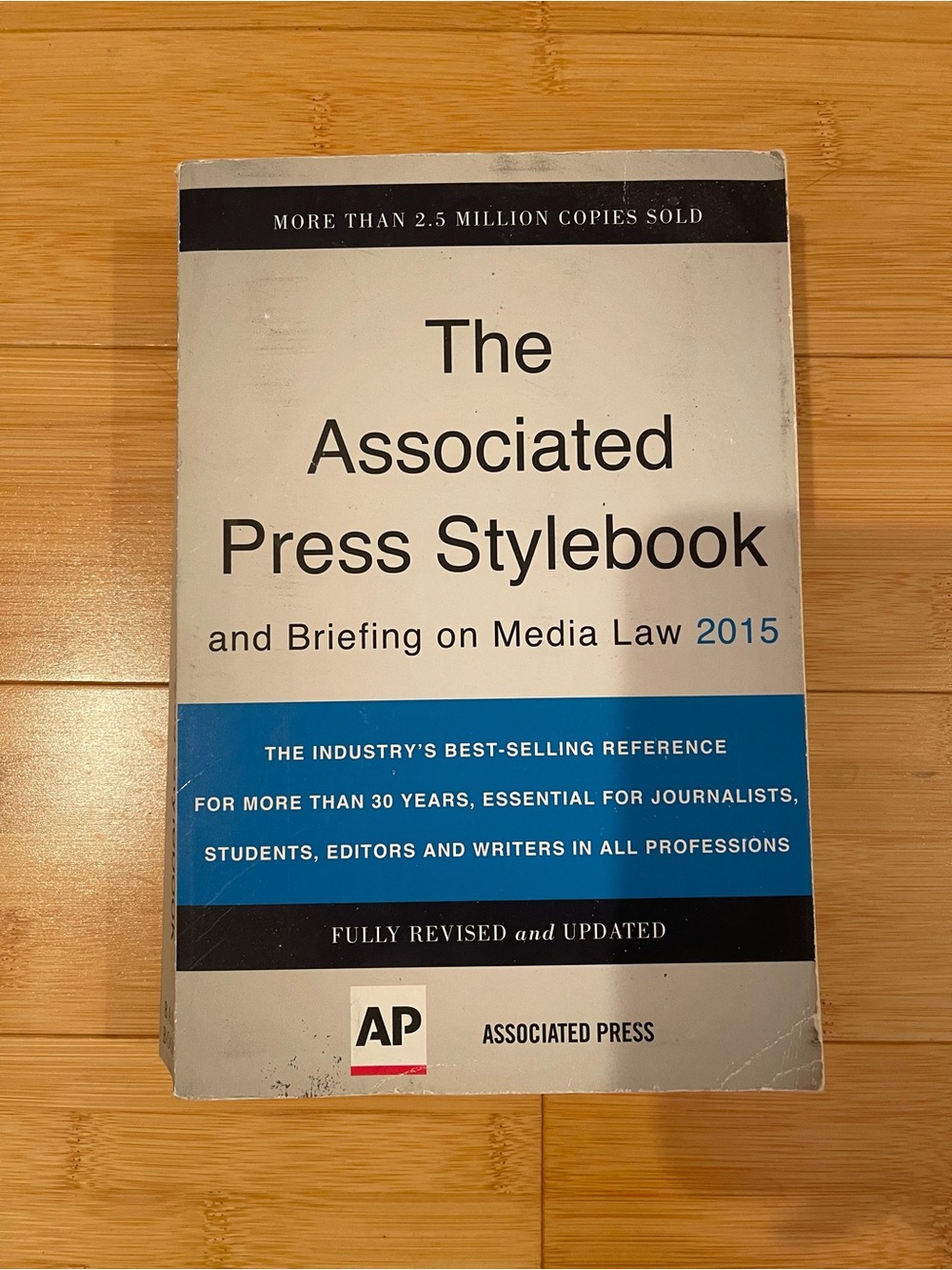 The Associated Press Stylebook 2015 - Associated Press - White & Blue Cover